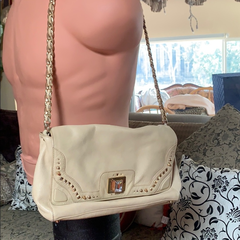 Juicy Couture White Leather Gold Chain Clutch 💗